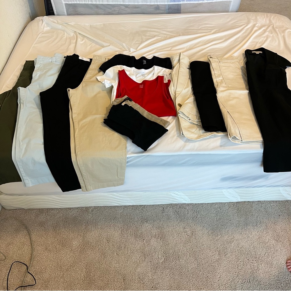 21 Piece Mall Brand Bundle